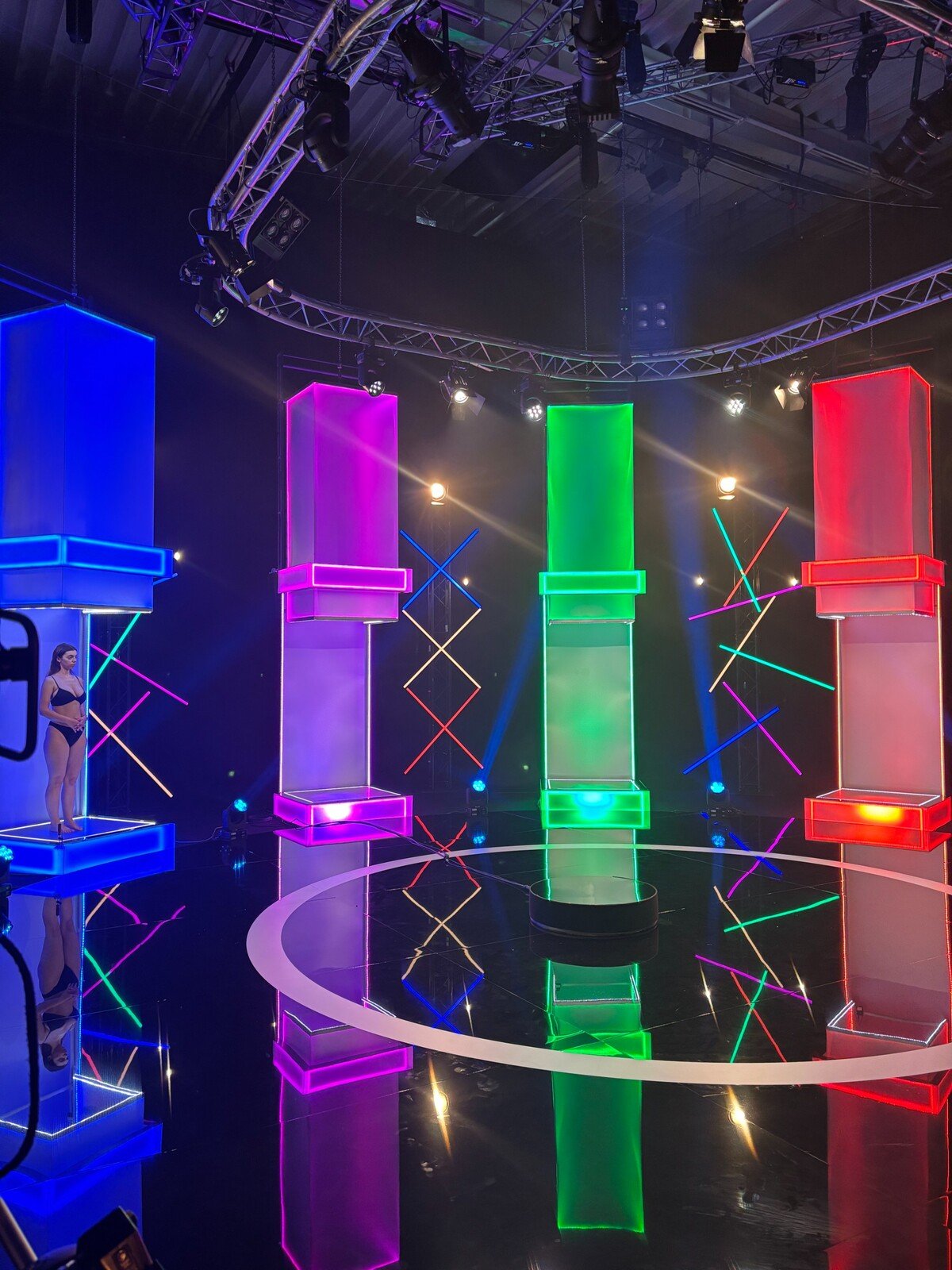 Studio Naked Attraction.