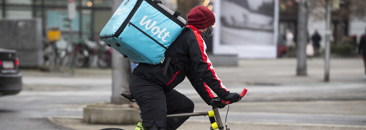 Ubylo cestujících v metru, klesla kriminalita a přibylo cyklistů. Takto koronavirus změnil Prahu