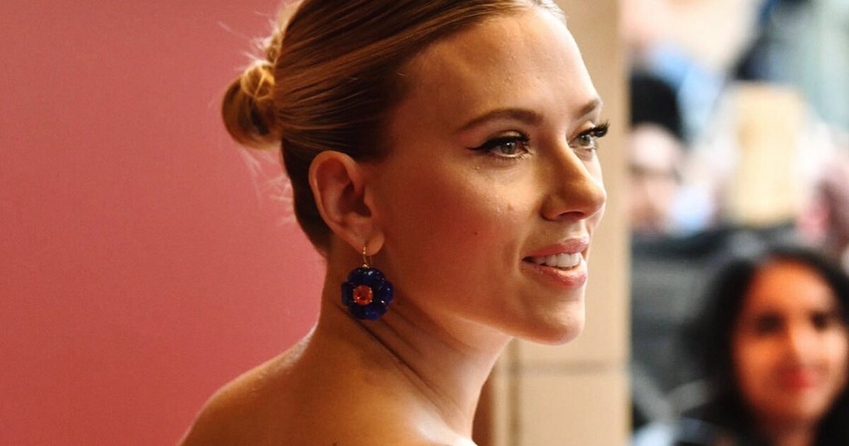 Scarlett Johansson si zahraje v nové verzi legendárního hororu