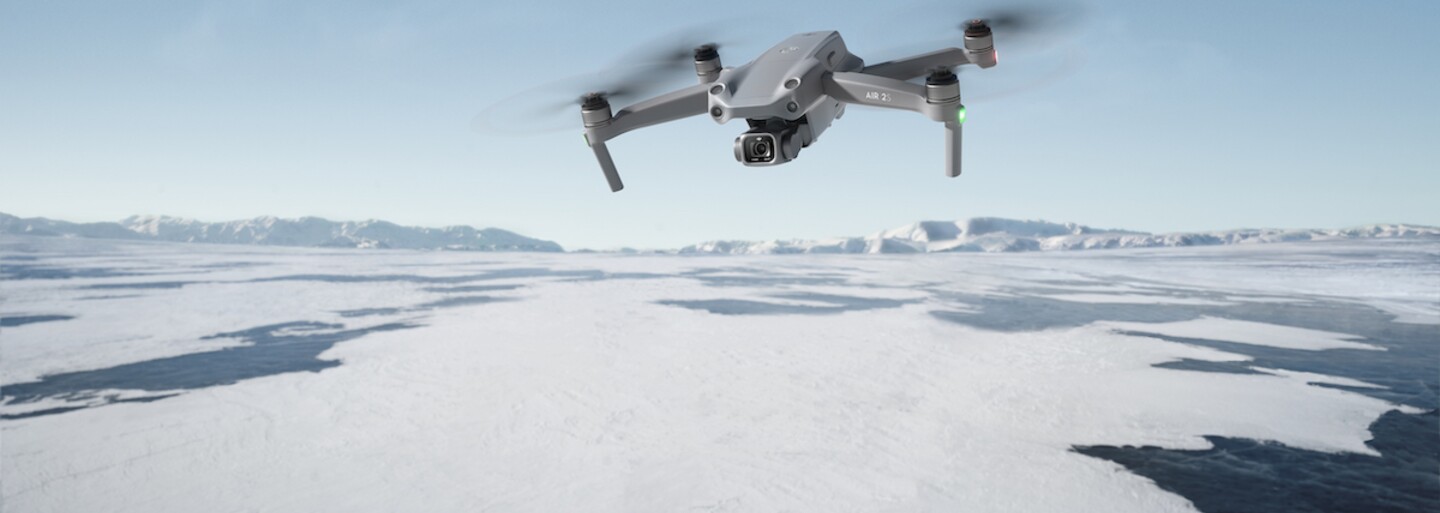 Ukrajina bojuje moderními technologiemi. Podívej se na instruktážní video pro ruské vojáky, kteří se mohou vzdát dronům