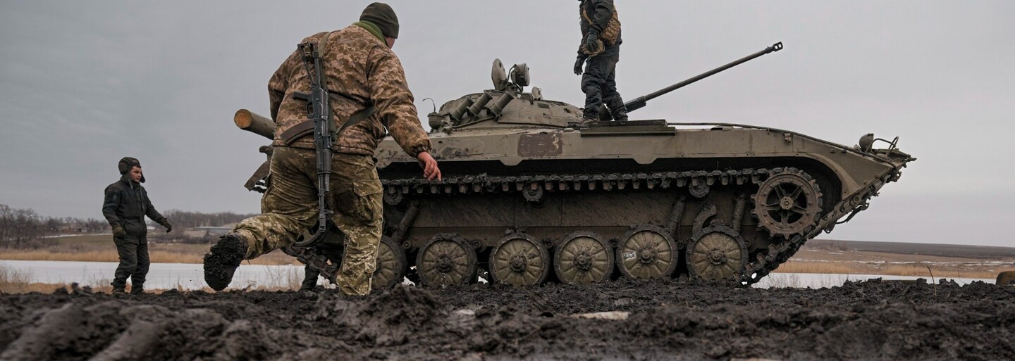 Ukrajina zesiluje útoky v Luhanské oblasti. S příchodem zimy se zlepšují podmínky pro ofenzivní operace