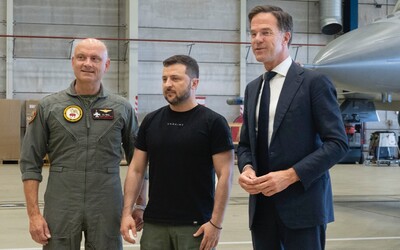 Ukrajina získá od Nizozemska a Dánska stíhačky F-16. Obdrží je po splnění této podmínky