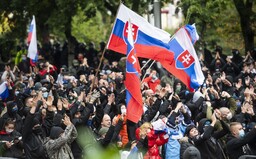 Ultras Slovana pripravujú ďalší protest proti vládnym opatreniam. Ak ste doteraz neskrachovali, zajtra môžete byť na rade, tvrdia