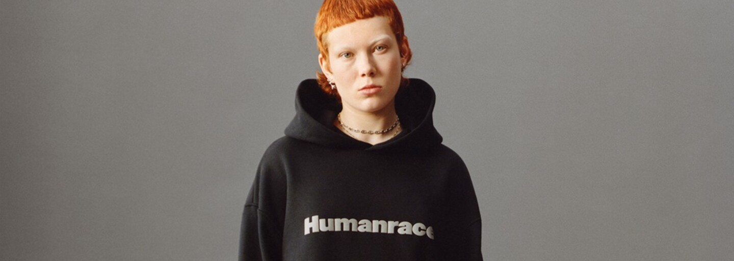 Unisex strihy, komfort a svieža paleta farieb. Pharrell Williams predstavil modely Adidas na každý deň