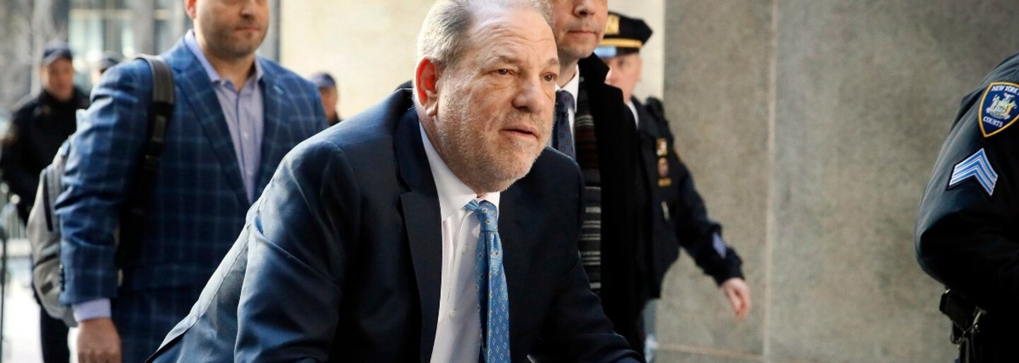USA: Weinsteina uznali vinným i v Kalifornii, a to ze sexuálních zločinů včetně znásilnění