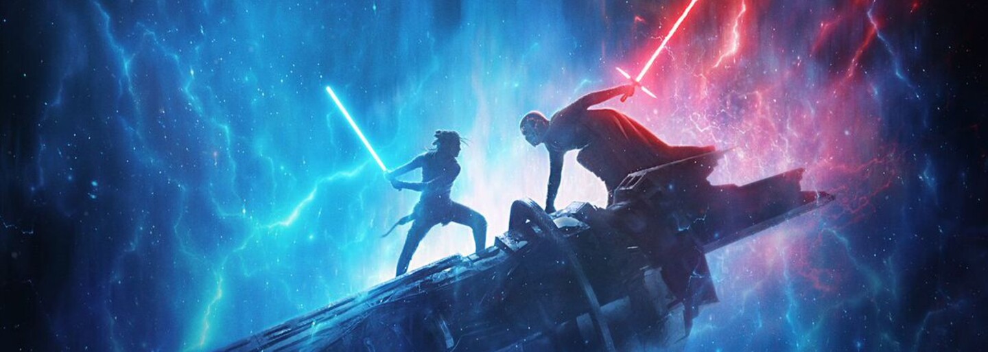 Uvidíme v Epizóde IX temnú Rey? Na nových záberoch má čierny plášť a meč ako Darth Maul