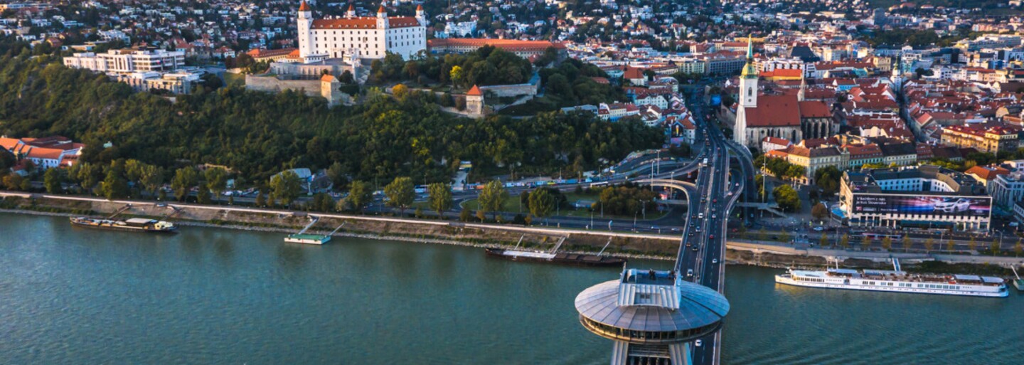 Už o dva týždne sa v Bratislave spustí prvý oficiálny bikesharing! Na 50 stanovištiach nájdeš dohromady 550 bicyklov