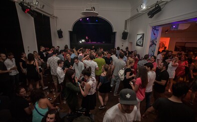 Už v pátek třináctého čeká Prahu mejdan ve znamení rapu, funku a soulu. Přijď na devátý ročník We All party Už v pátek třináctého čeká Prahu mejdan ve znamení rapu, funku a soulu. Přijď na devátý ročník We All party