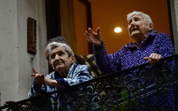 V Banskobystrickom kraji si môžu seniori objednať nákup cez telefón, domov ho prinesú dobrovoľníci