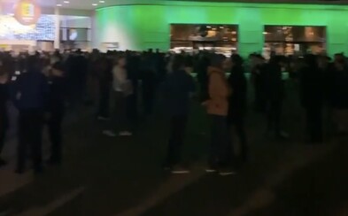 V Bratislave evakuovali Bory Mall V Bratislave evakuovali Bory Mall