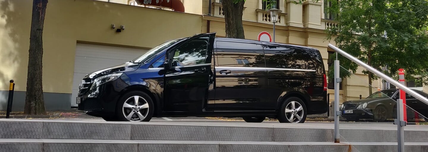 V Bratislave sme stretli Vlog Squad Davida Dobrika. Povedali nám, ako sa im páči Slovensko, reagovali na obvinenia exkolegu