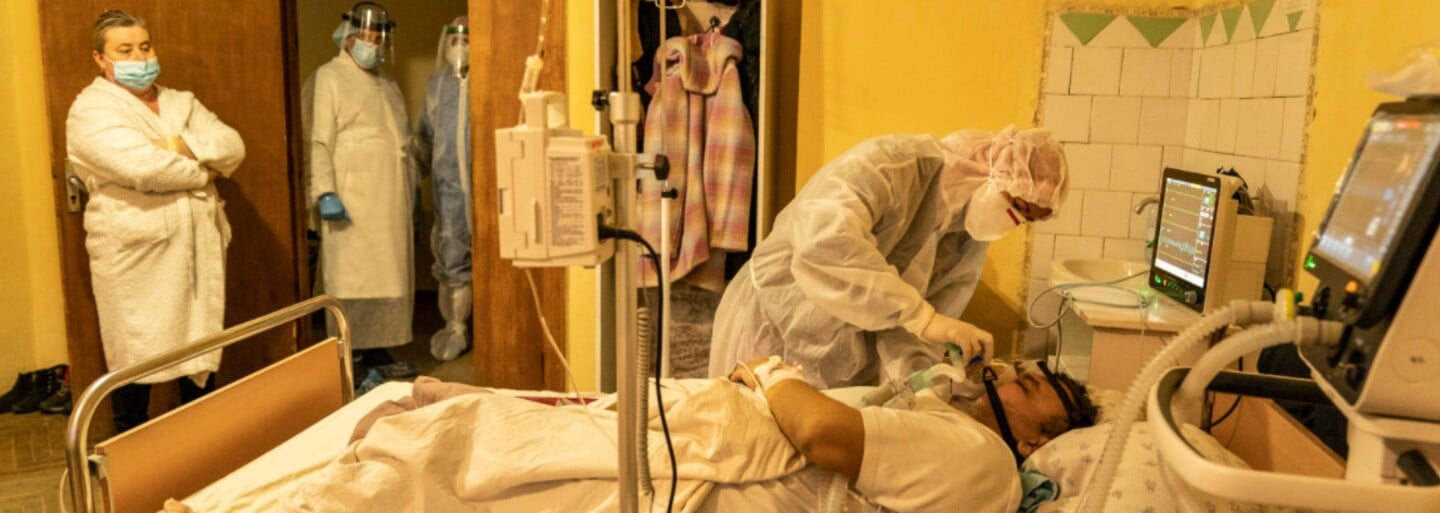 V Brazílii vznikol nový variant koronavírusu kombinujúci až 18 mutácií. Za deň tam teraz zomiera vyše 4-tisíc ľudí