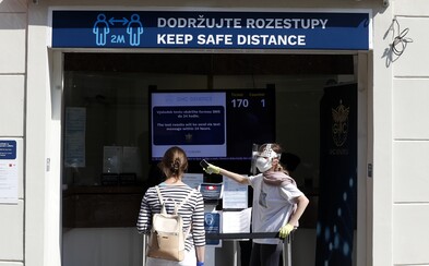 V Česku zomrel prvý lekár s koronavírusom. Aktuálne s nákazou bojuje 590 doktorov a vyše tisíc sestier V Česku zomrel prvý lekár s koronavírusom. Aktuálne s nákazou bojuje 590 doktorov a vyše tisíc sestier