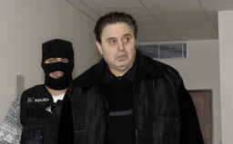 V deväťdesiatych rokoch sa označoval za miliardára, podvodmi pripravil o peniaze desaťtisíce ľudí. Takto "podnikal" Jozef Majský