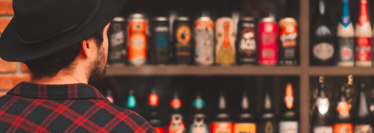 V Kanadě do obchodů s alkoholem a marihuanou budou moct vstoupit jen naočkování