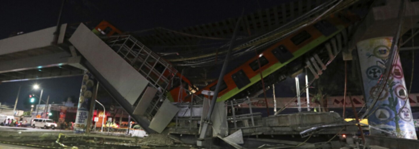 V Mexiku sa pod metrom s cestujúcimi zrútil most. Úrady hlásia zatiaľ 13 mŕtvych