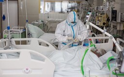 V Nitre pre pacientov s koronavírusom vyčlenili už aj časť detskej kliniky. Je možné, že deti budú prevážať do iných miest