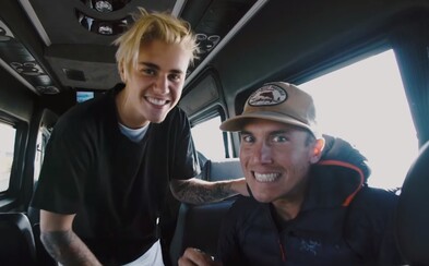 V novom videoklipe Justina Biebera môžeš nazrieť do jeho života na turné i mimo neho V novom videoklipe Justina Biebera môžeš nazrieť do jeho života na turné i mimo neho