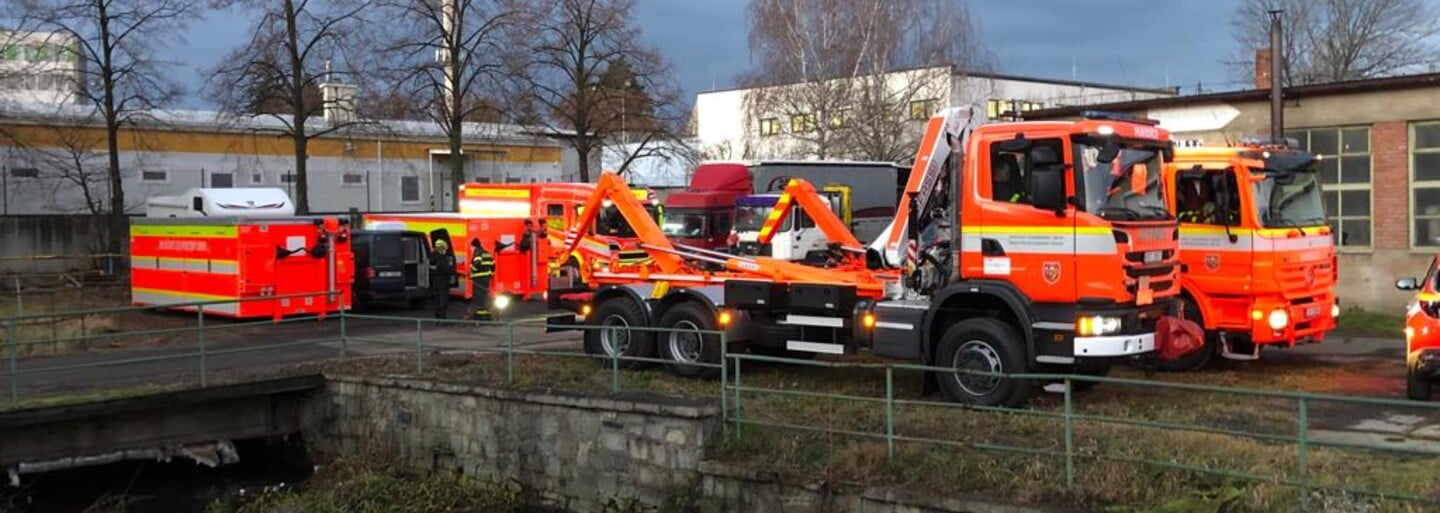 V Opavě explodovala bývalá textilka. Hasiči místo zajistili