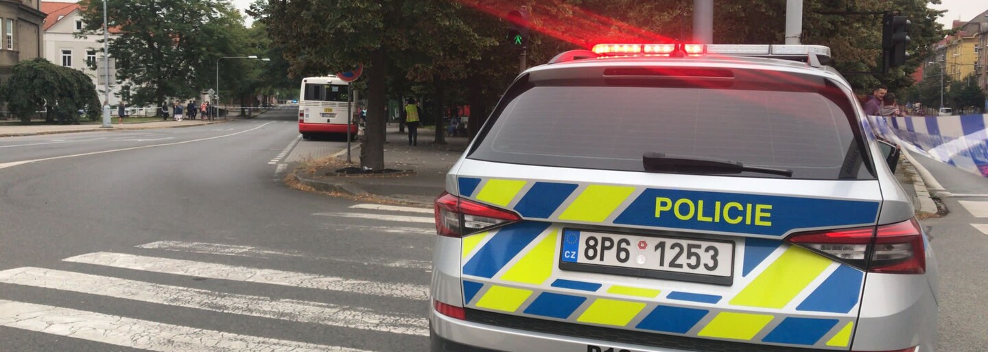 V popelářském autě bylo nalezeno tělo mladé ženy, dle svědků byl z auta předtím slyšet křik