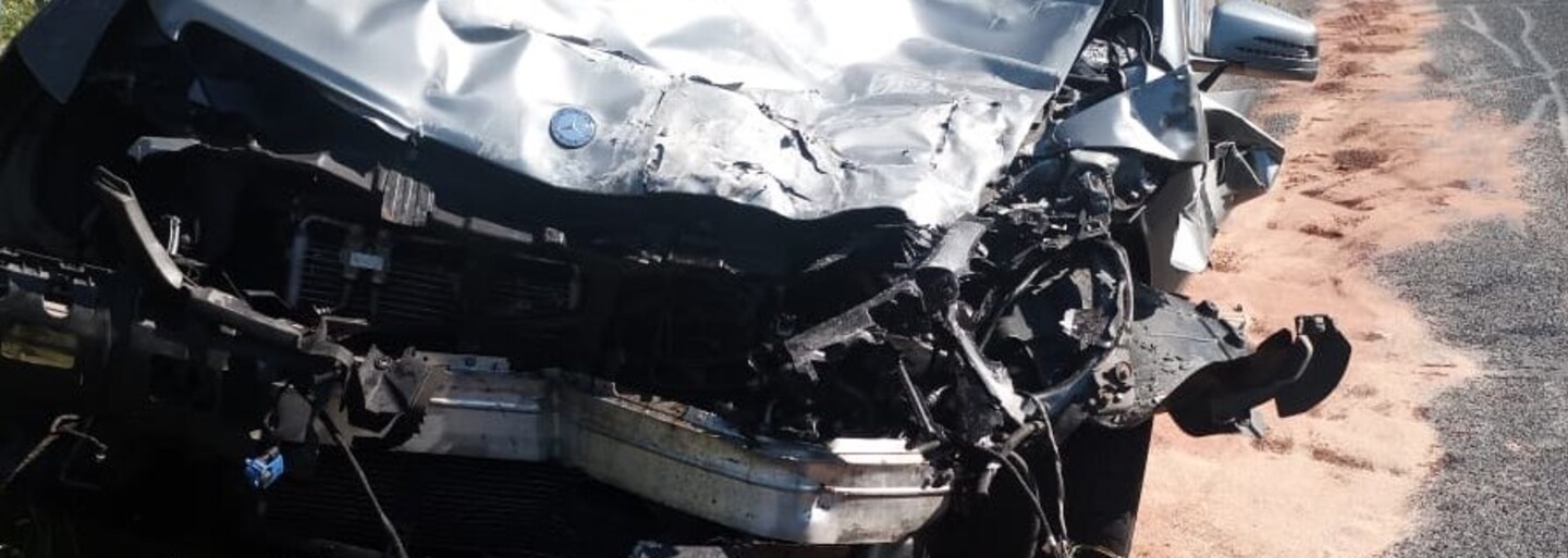 V Praze se srazil autobus s osobním vozem, nehoda si vyžádala minimálně 12 zraněných dětí