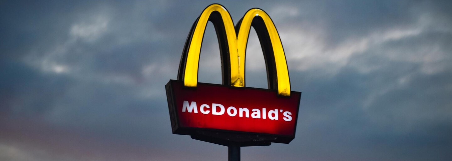 V Rusku odhalili nové logo vlastní verze McDonald's