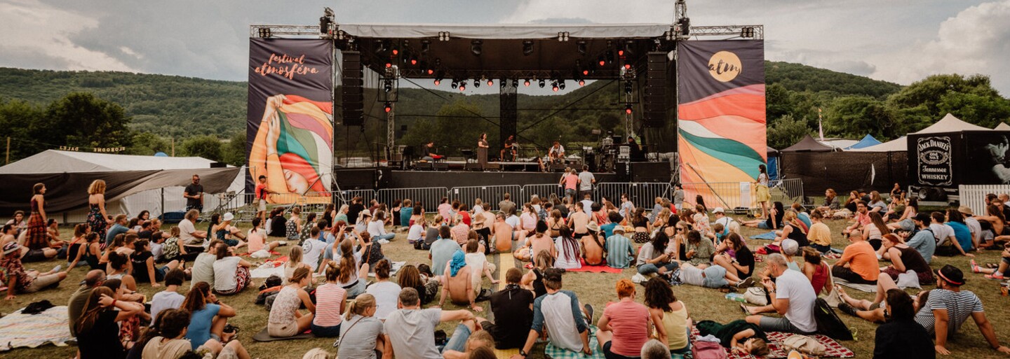 V sedemnástich založila hudobný festival. Stihla stáž u prezidenta aj kariéru v politike. Kto je Grétka Pavlovová? (Rozhovor)