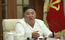 V Severní Koreji popravili pět zaměstnanců ministerstva hospodářství, protože na večeři otevřeně kritizovali Kimovy postupy
