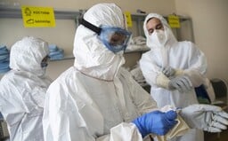 V USA za deň pribudlo vyše 50 000 nakazených koronavírusom. Na celom svete sa už dokopy nakazilo 11 miliónov ľudí