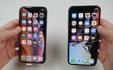 Väčší a drahší iPhone XS Max sa predáva výrazne lepšie ako menší iPhone XS. Vo výrobe sa objavili aj prvé komplikácie Väčší a drahší iPhone XS Max sa predáva výrazne lepšie ako menší iPhone XS. Vo výrobe sa objavili aj prvé komplikácie