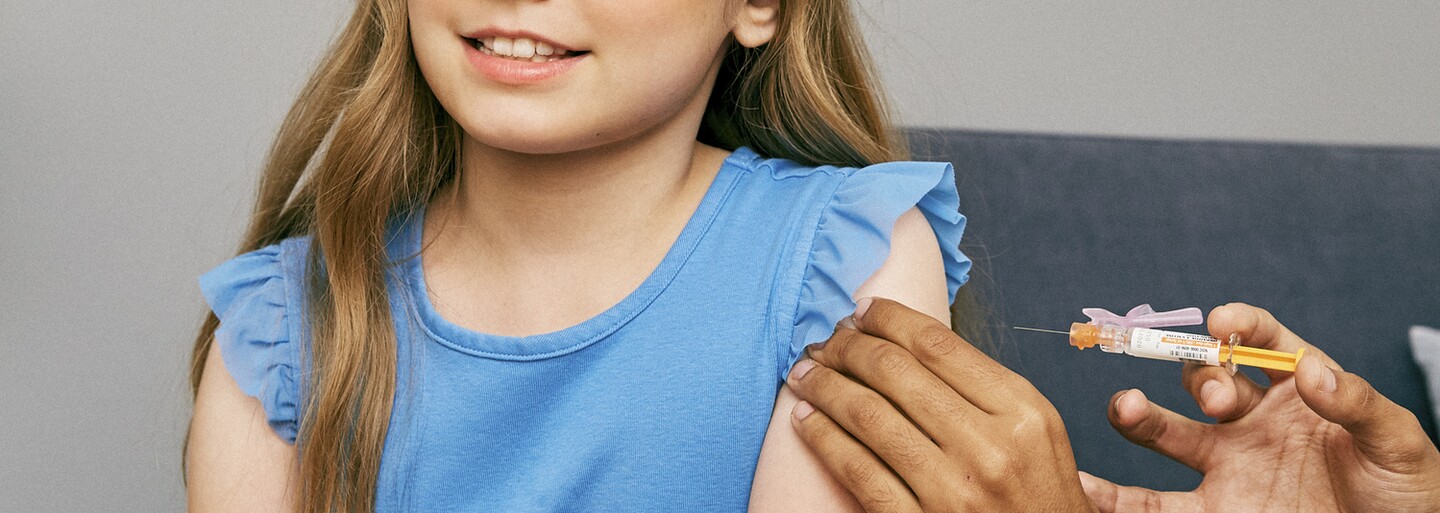 Vakcína od společností Pfizer a BioNTech je vhodná i pro děti od 5 do 11 let, ukázala klinická studie