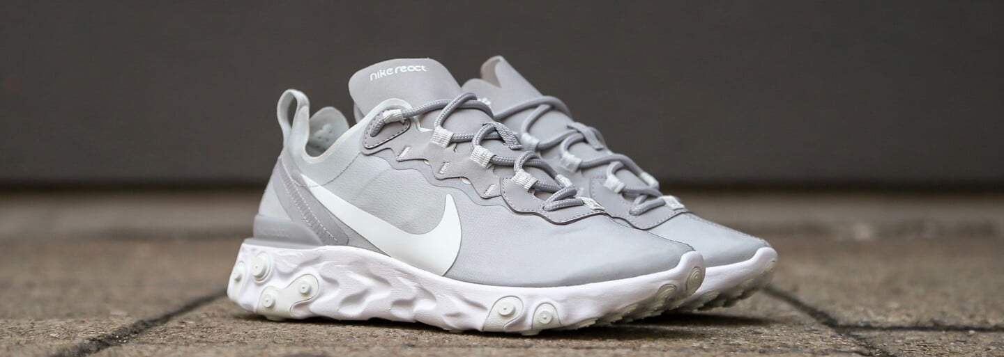 Vans klasika, ale i futuristické krásky. V letních slevách koupíš dámské tenisky již od 1300 Kč
