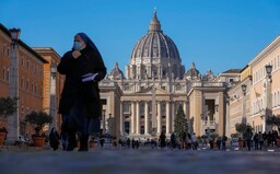 Vatikán vyšetřuje 251 údajných sexuálních predátorů ve španělské katolické církvi 