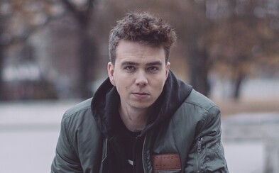 Vážná autonehoda změnila Zbyňku Štanderovi život k lepšímu. Dnes má vlastní značku oblečení a provozuje tetovací studio Vážná autonehoda změnila Zbyňku Štanderovi život k lepšímu. Dnes má vlastní značku oblečení a provozuje tetovací studio