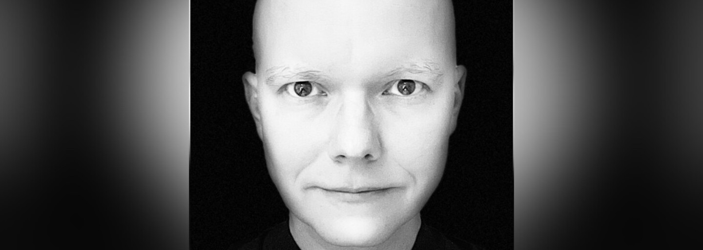 Věci týkající se vzhledu mi přestaly připadat důležité, už nejsem obsesivně posedlý zevnějškem, říká Tomáš Drahoňovský (Rozhovor)