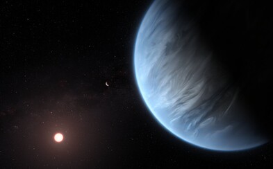 Vědci objevili vodu na jedné z exoplanet. Teploty by mohly být podobné těm na Zemi Vědci objevili vodu na jedné z exoplanet. Teploty by mohly být podobné těm na Zemi