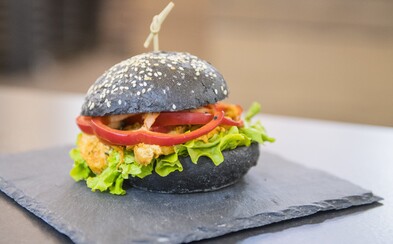 Vegáni tlačia na europoslancov. Chcú si ponechať názvy ako vegánsky párok či vegánsky burger Vegáni tlačia na europoslancov. Chcú si ponechať názvy ako vegánsky párok či vegánsky burger