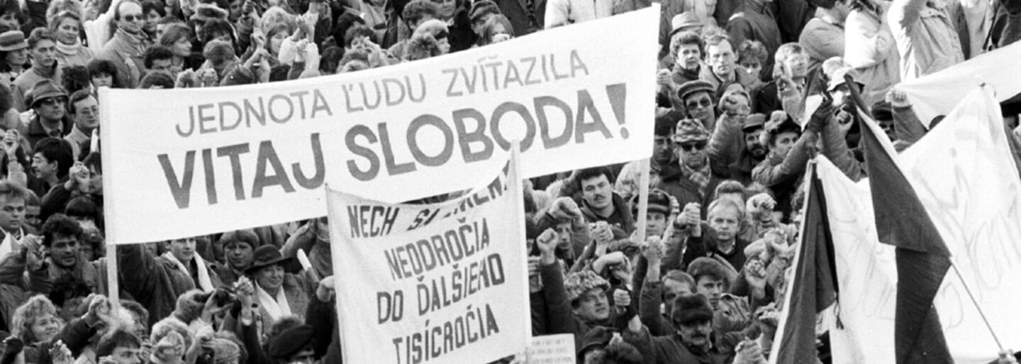 Vekslák, bony či Tuzex. 10 vecí z čias komunizmu, ktoré dnes už neexistujú, no kedysi boli súčasťou života mnohých