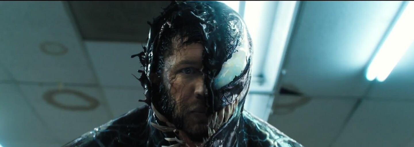 Venom je podľa zahraničných kritikov nechcenou komédiou s výborným Tomom Hardym. Mnoho jeho scén však údajne vôbec nefunguje
