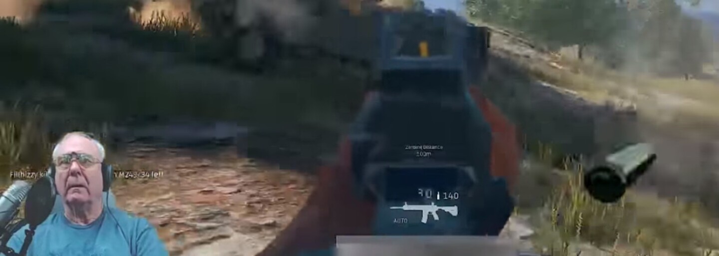Veselý dôchodca pravidelne natáča a streamuje hry. Pred tisíckami divákov si rád zanadáva a jeho obľúbenou hrou je PUBG