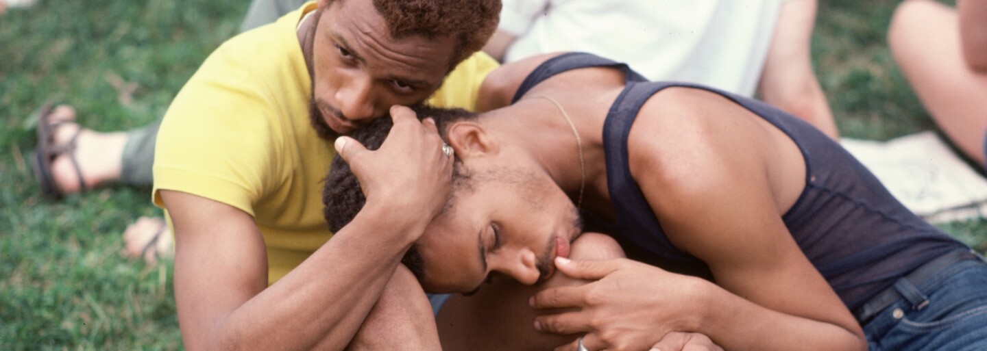 Více než třetina české populace si stále myslí, že homosexualita není přirozená. O diskriminaci LGBT+ lidí je nutné mluvit