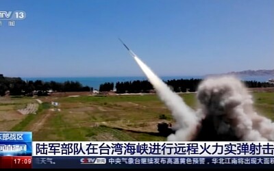 VIDEO: Čína vypálila rakety na Taiwanský prieliv aj do japonskej ekonomickej zóny