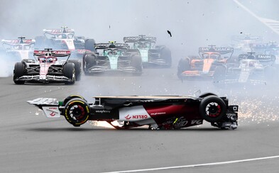 VIDEO: Horror Accident At The F1 Grand Prix In Silverstone VIDEO: Horror Accident At The F1 Grand Prix In Silverstone