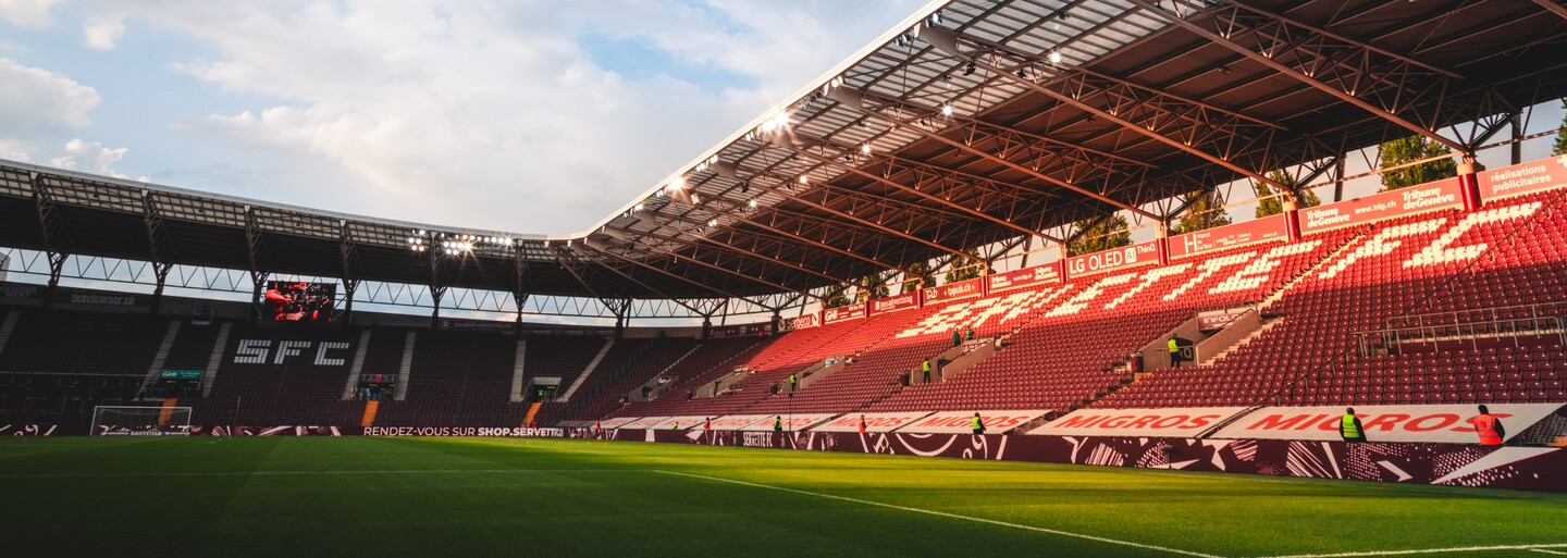 VIDEO: Japonští fanoušci a fanynky na MS 2022 v Kataru po zápase uklízeli stadion