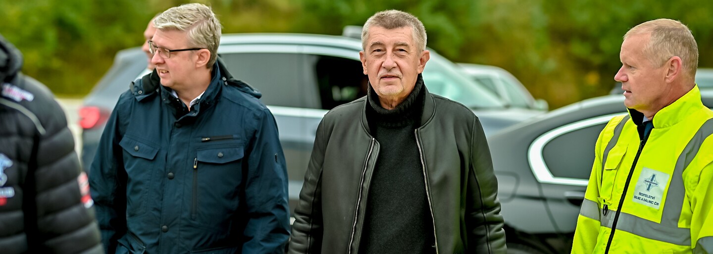 VIDEO: „Lháři a estébáku,“ křičela na Babiše žena s dítětem. Jeho mítinky opět provází vyhrocené situace