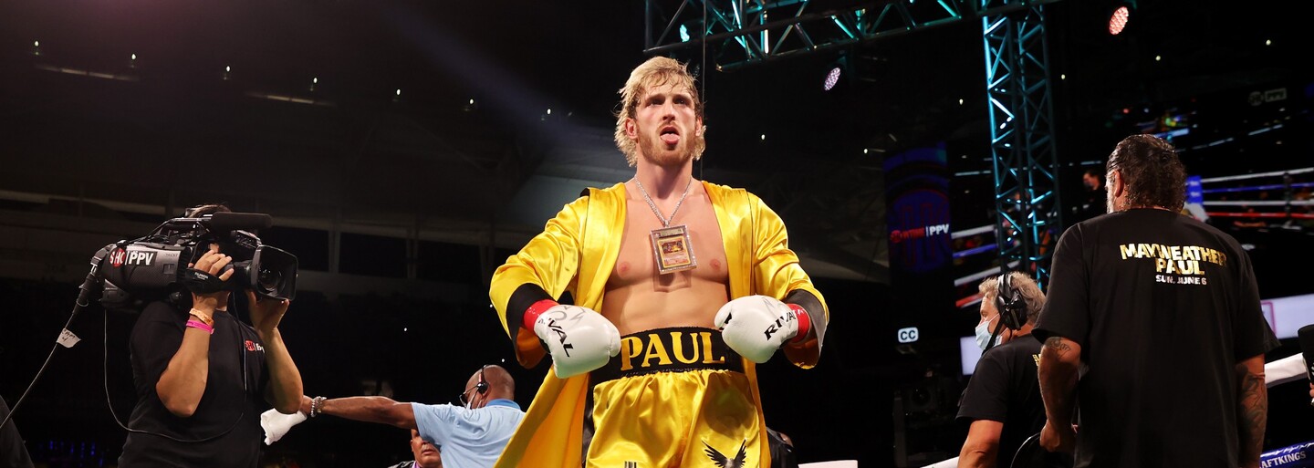 VIDEO: Logan Paul desivým skokom z rohu ringu zdemoloval protivníka na podujatí SummerSlam. Budem si to navždy pamätať, povedal