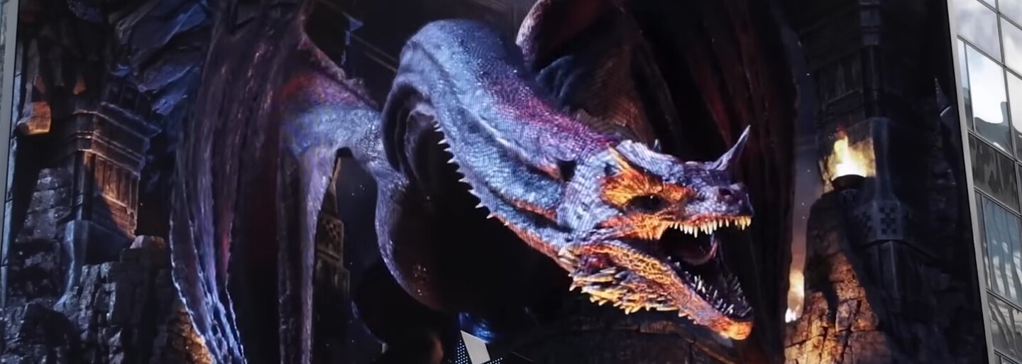 VIDEO: Na Times Square chrlí oheň 3D drak z House of the Dragon. Prequel ke Game of Thrones má premiéru už za týden
