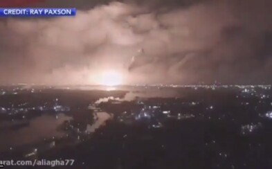 Video: Obrovská exploze u íránské válečné základny, kterou v minulosti spojovali s jadernými zkouškami Video: Obrovská exploze u íránské válečné základny, kterou v minulosti spojovali s jadernými zkouškami