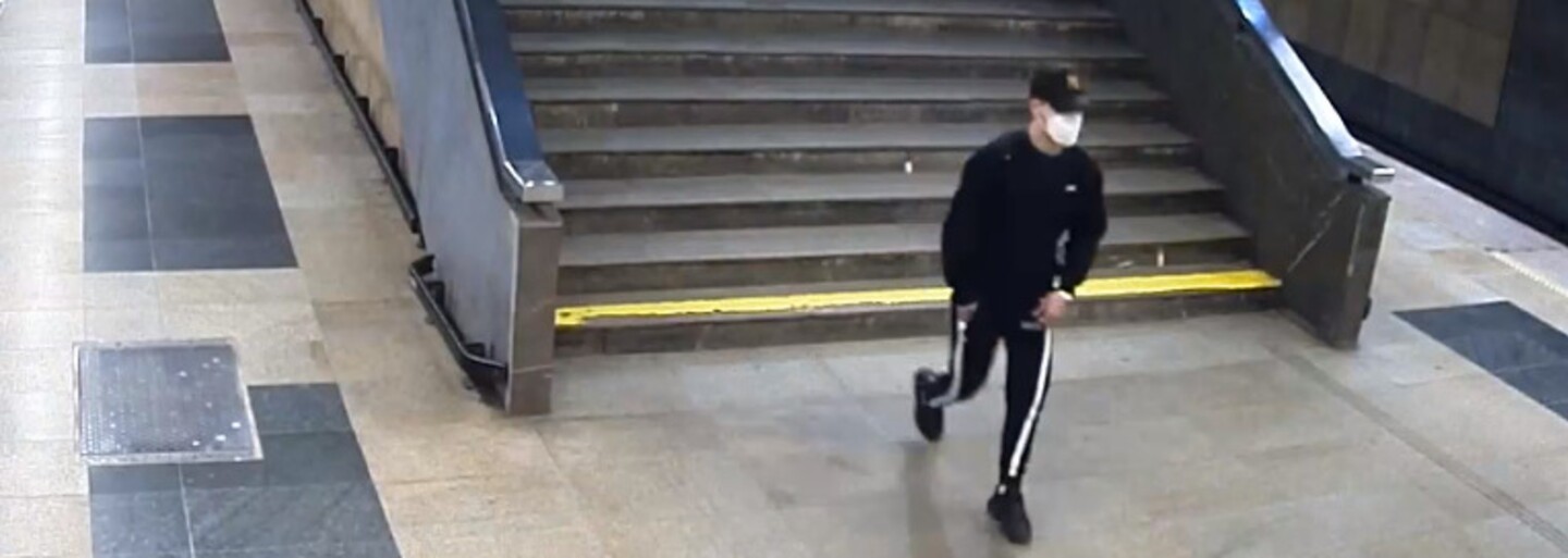 VIDEO: Policie hledá čtyři útočníky, kteří v Praze surově zbili dva mladíky