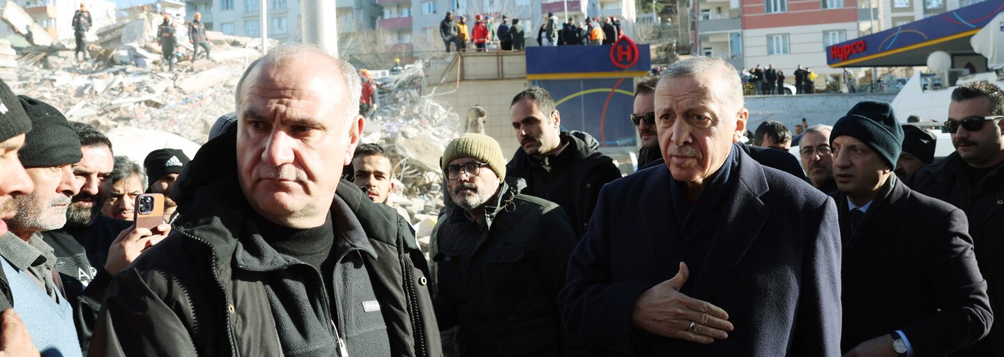 VIDEO: Pozvánka ke smrti. Erdogan se chlubil stavební amnestií pro domy, které se nyní zřítily